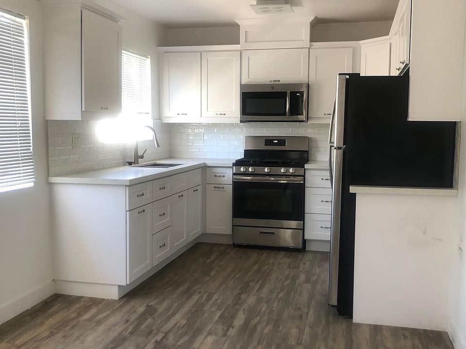 2nd image of 10144 Culver Blvd #19