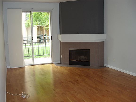 2nd image of 2020-117 Camino De La Reina #2020117