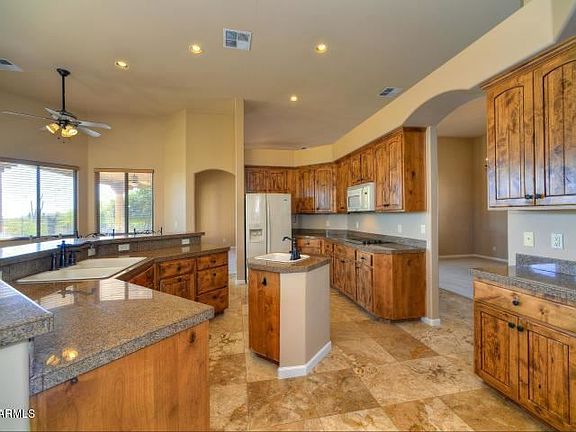 3rd image of 92 N Horned Owl Ln