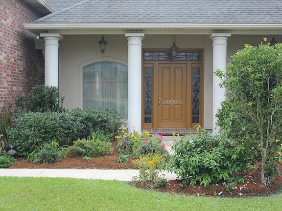 4th image of 4233 Roseland Dr