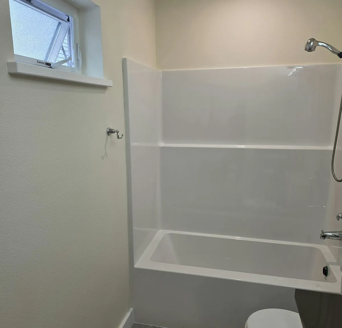 3924 Southeast Grant Court, Unit C — Photo 3