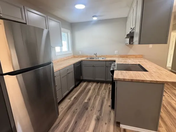 3926 E 3rd Ave - NN50/APM50, 3926 E 3rd Ave APT 4, Anchorage, AK 99508