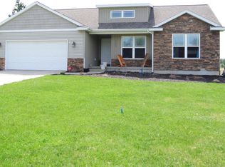 9609 Iron Horse Dr, Belding, MI 48809