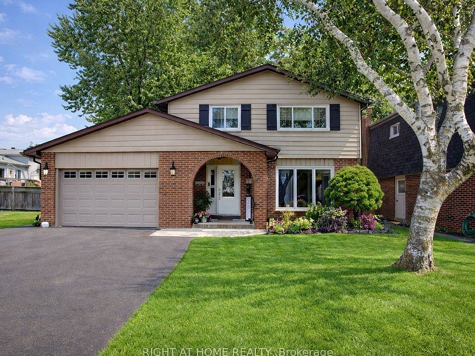 1st image of 3 Newton Dr