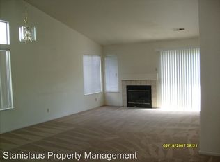 2128 Ustick Rd, Modesto, CA 95358