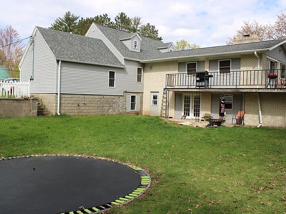 3rd image of 212 Highview Ave