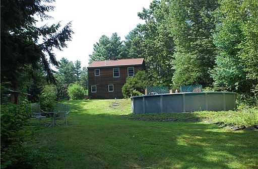 Windham Me Real Estate - Tru Brit Team, Rear Yard