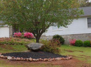 20 Deer Run Trl, Winder, GA 30680