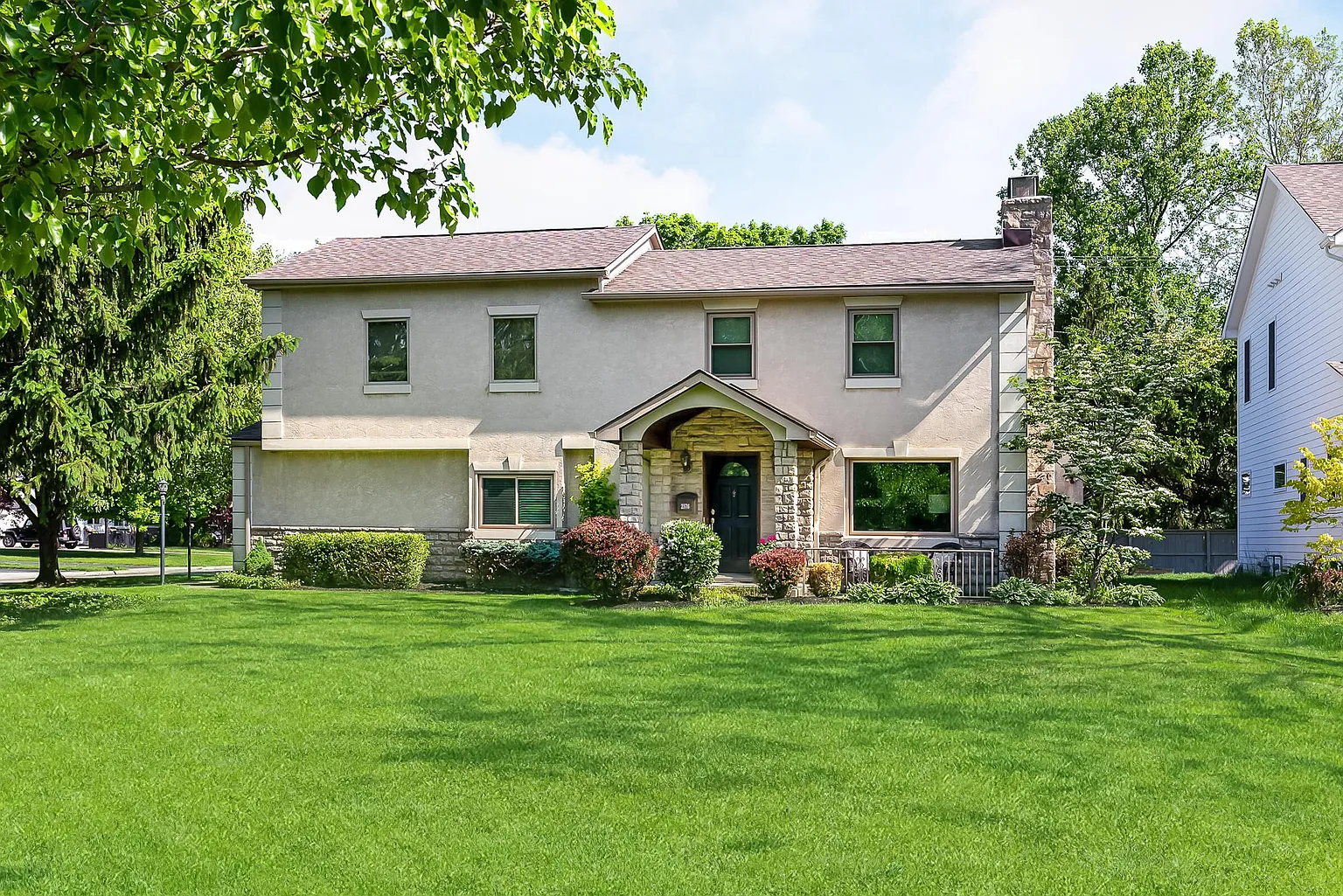 2176 Zollinger Rd photo 1