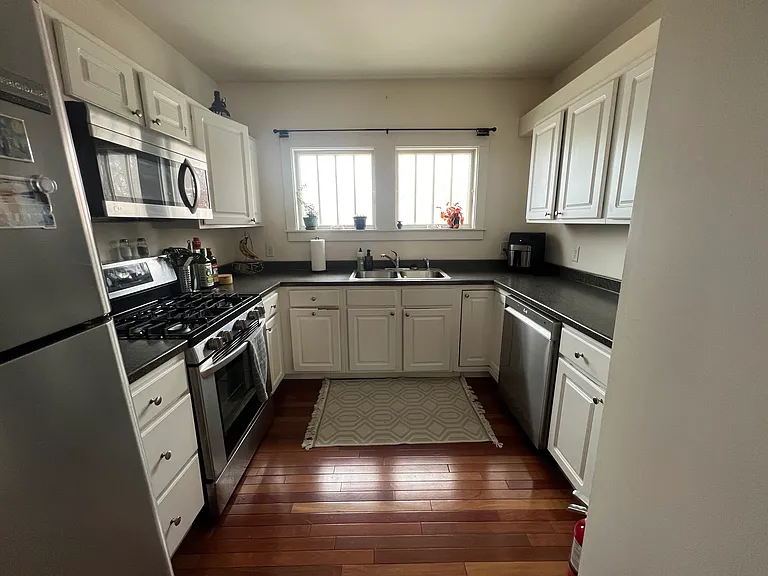 430 Shelburne Rd #3 — Photo 8