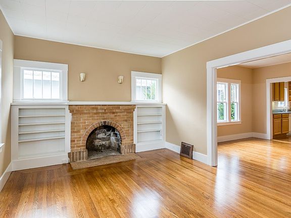 4th image of 709 Acacia Dr