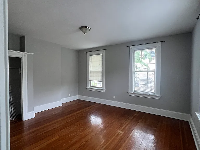 409 Warner St #2 — Photo 2