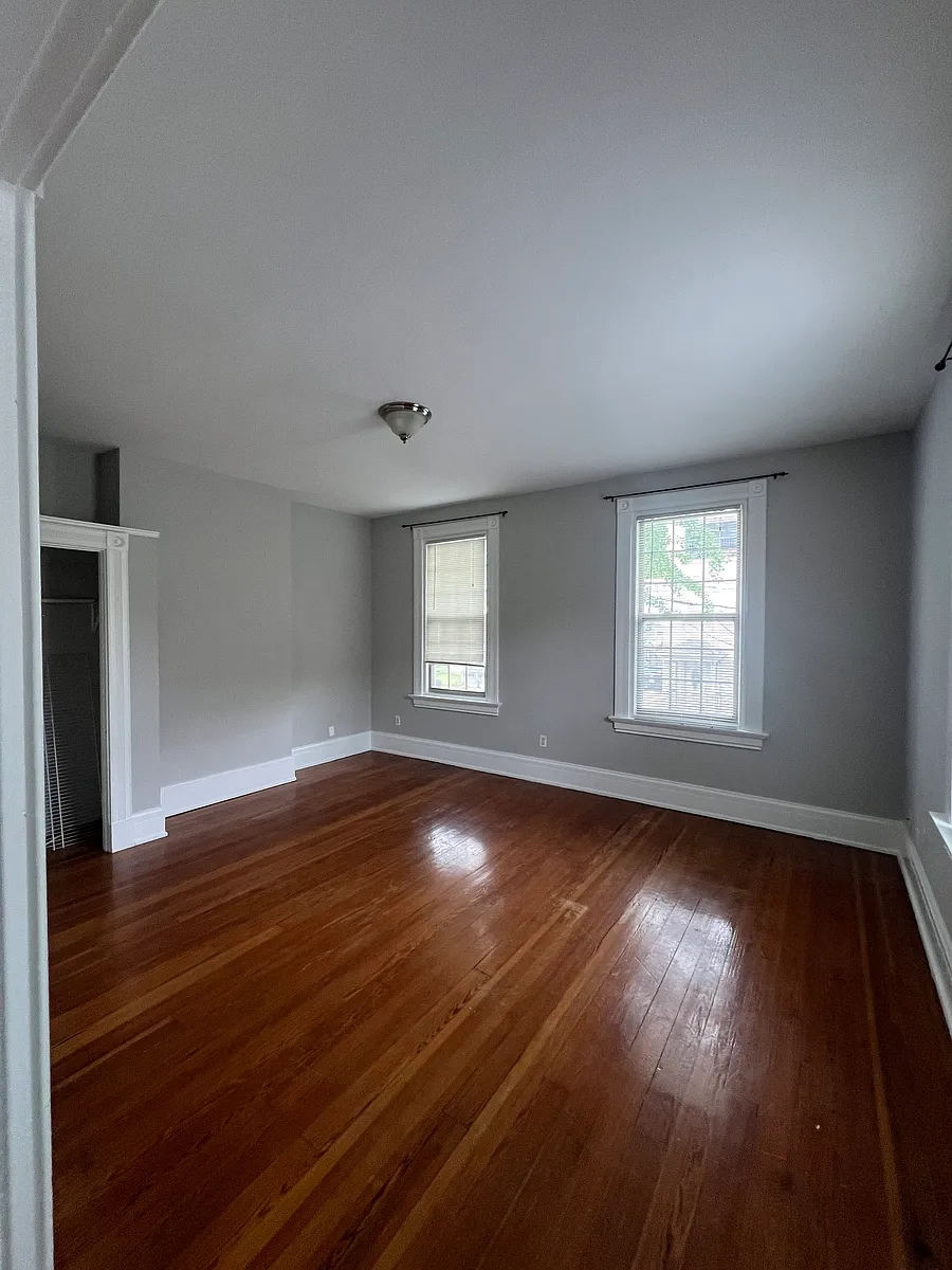 Building Photo - 409 Warner St #2