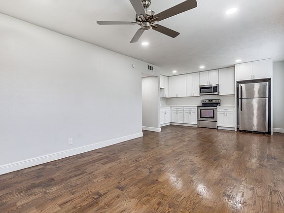 2nd image of 5444 Gaston Ave APT 101