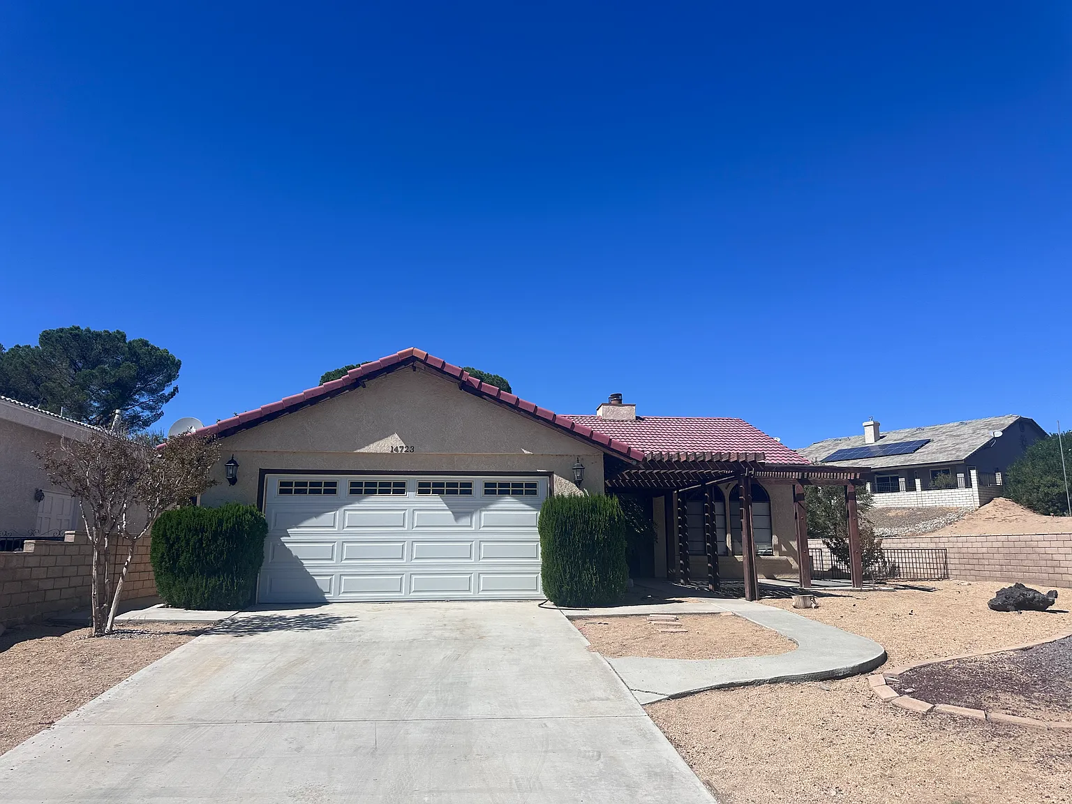 14723 Blue Grass Dr — Photo 2