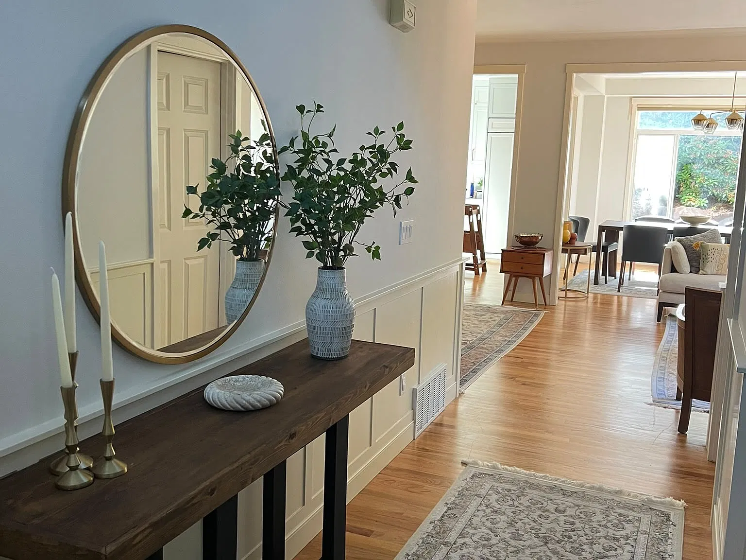 5 bed, 2660 sqft, $5,300 — Photo 3