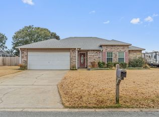 6913 Sea Trout Cir, Navarre, FL 32566