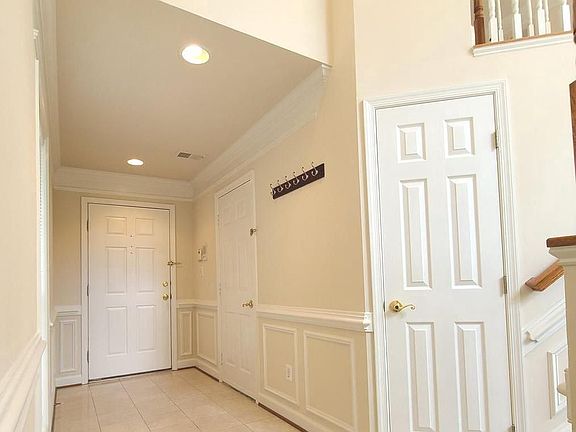4th image of 2511 Gadsby Pl