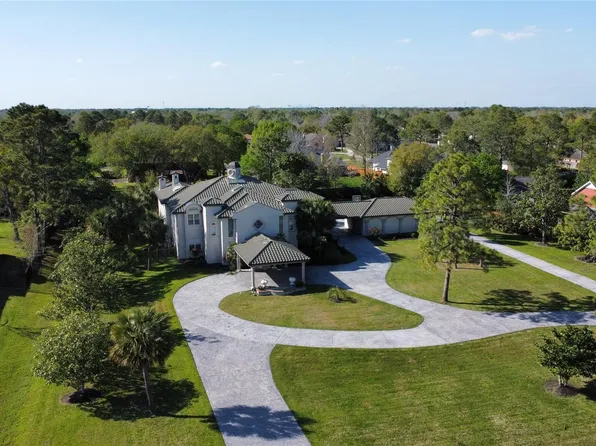 1204 Cowards Creek Dr, Friendswood, TX 77546