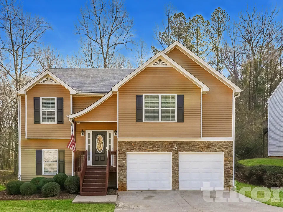 621 Amberwood Dr