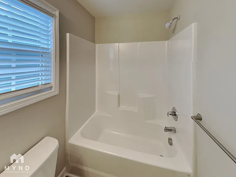 733 Hillside St — Photo 18