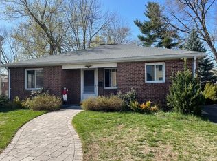 21 Emerald St #1, Newton, MA 02458