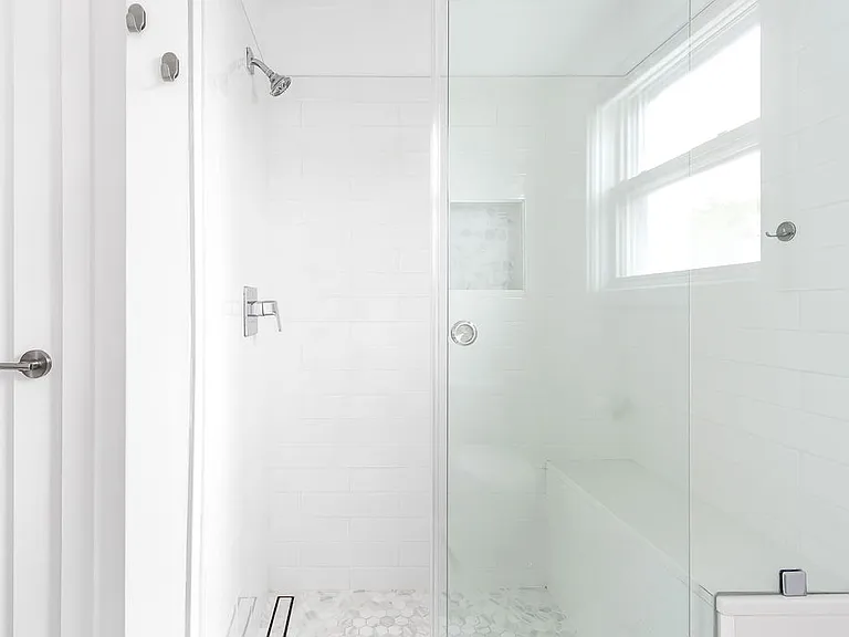 119 W 3rd St #B — Photo 16
