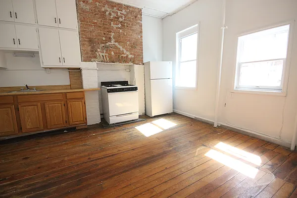 Rented by Nooklyn NYC LLC | media 3