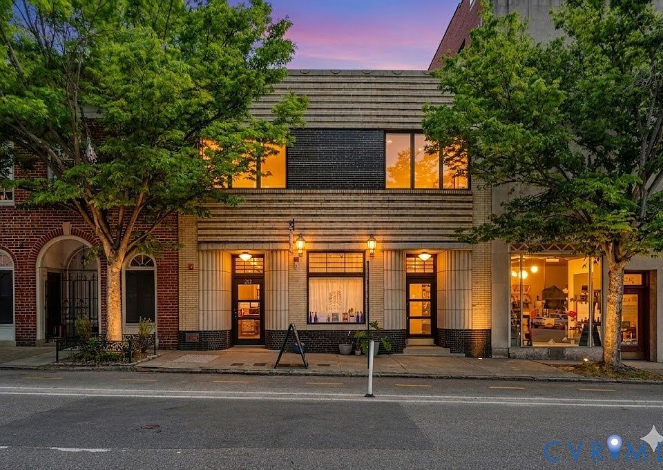 1st image of 212 E Franklin St #U4