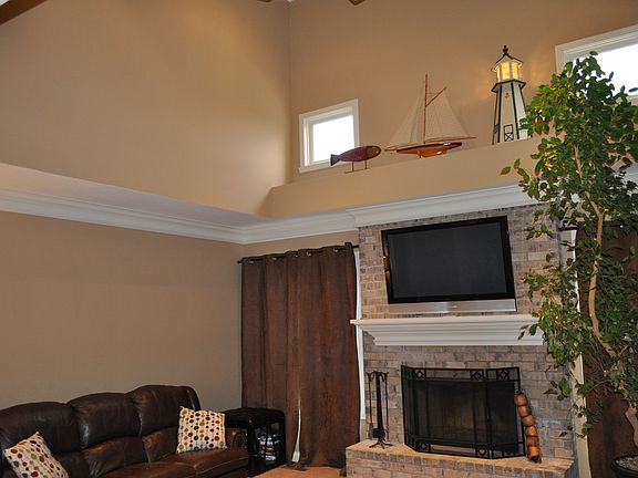 4th image of 11650 Darsley Dr