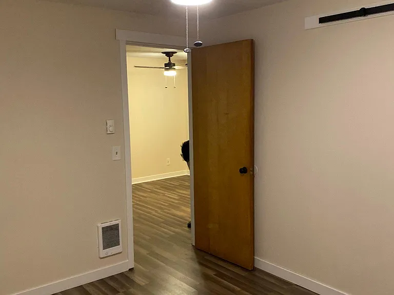 9507 Winona St SW — Photo 5