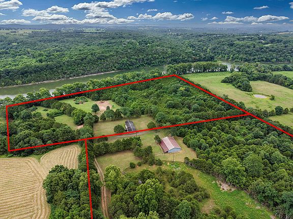 3rd image of 29668 Farm Road 1268