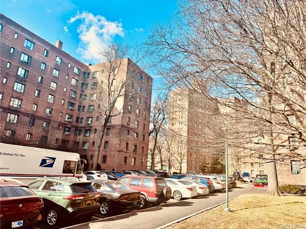 1591 Metropolitan Avenue #3I, Bronx, NY 10462