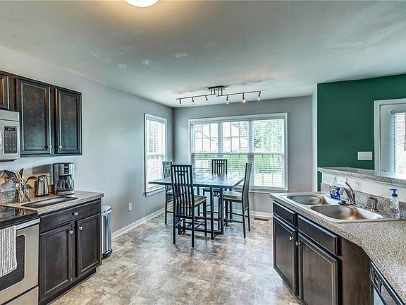 5th image of 9516 Hennington Ct