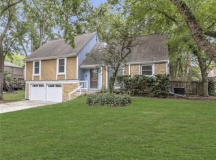 15303 W 89th Ter, Lenexa, KS 66219