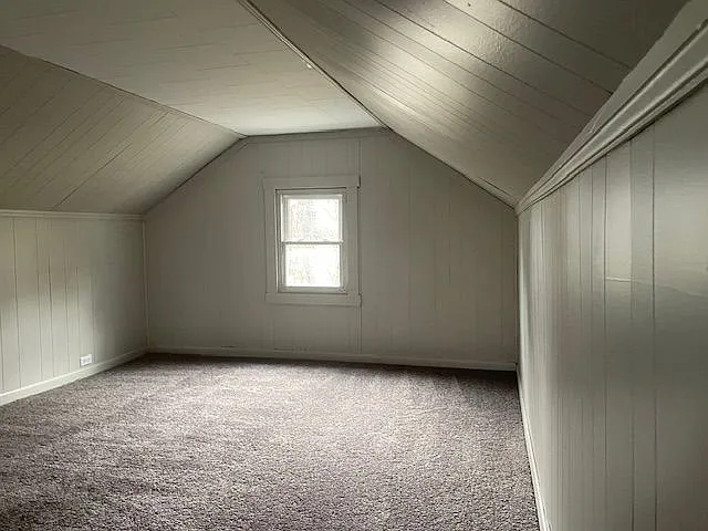 1384 Playford Ave — Photo 12