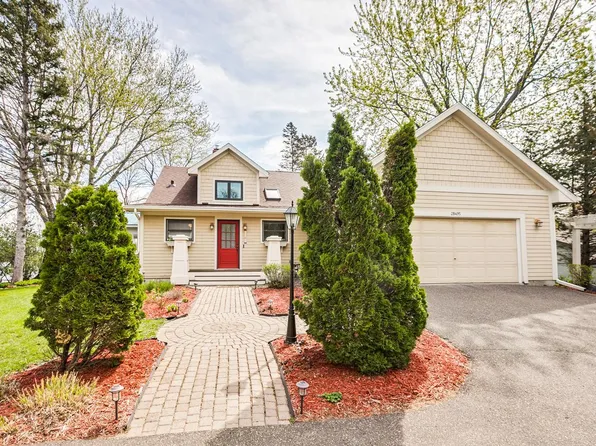 28495 Johnson Ln, Chisago City, MN 55013