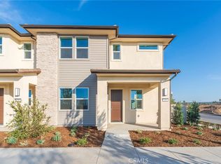 253 Westdale, Irvine, CA 92618