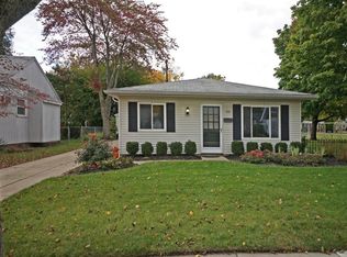 950 Sutherland St, Plymouth, MI 48170
