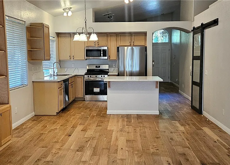 3433 Round Valley Way — Photo 2
