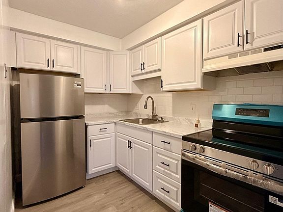 2nd image of 915 Edgell Rd APT 61