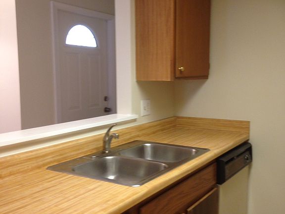 4th image of 8444 Windypine Ln