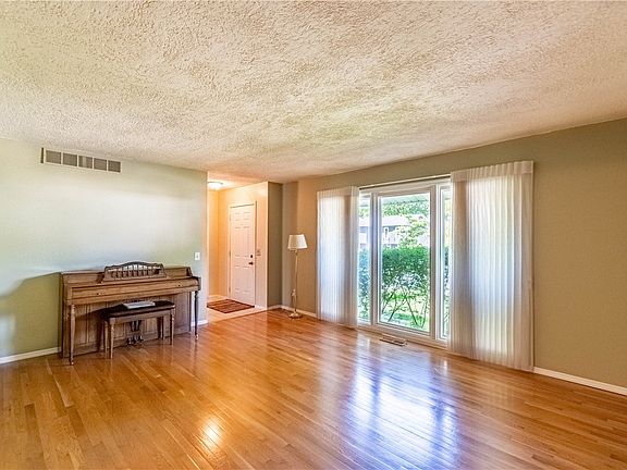 4th image of 4512 N Butler Dr