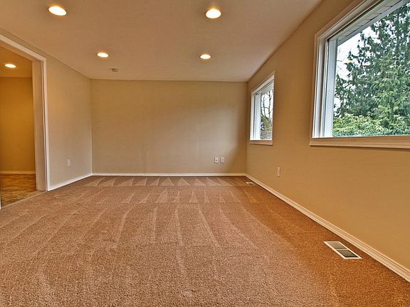 4th image of 12812 Occidental Ave S