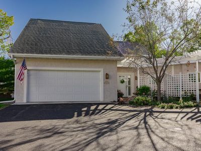 745 Cherrywood Cir, Waconia, MN, 55387