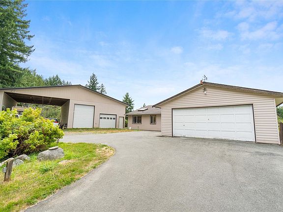 3rd image of 2445 Godfrey Rd