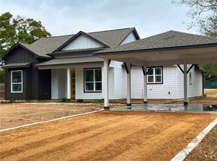 1109 N Avenue C, Elgin, TX 78621