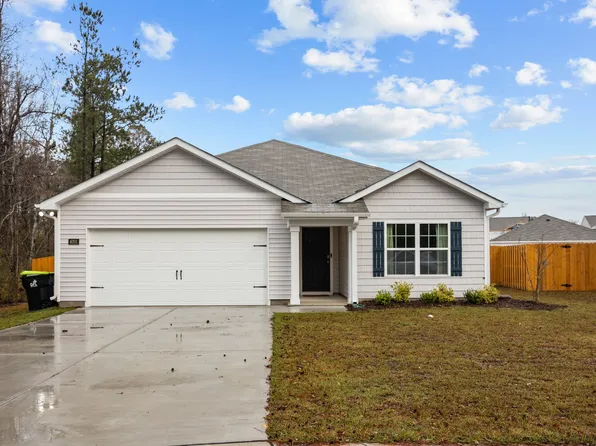 4001 Madeline Farm Blvd, New Bern, NC 28560