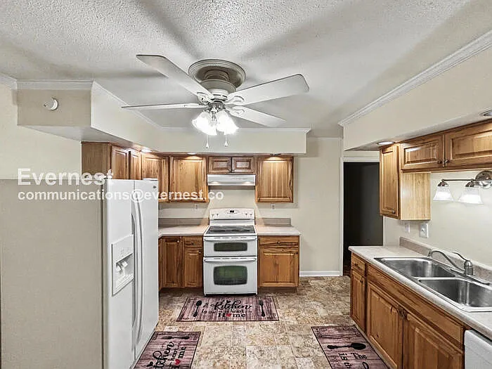 Building Photo - 159 Colony Cir