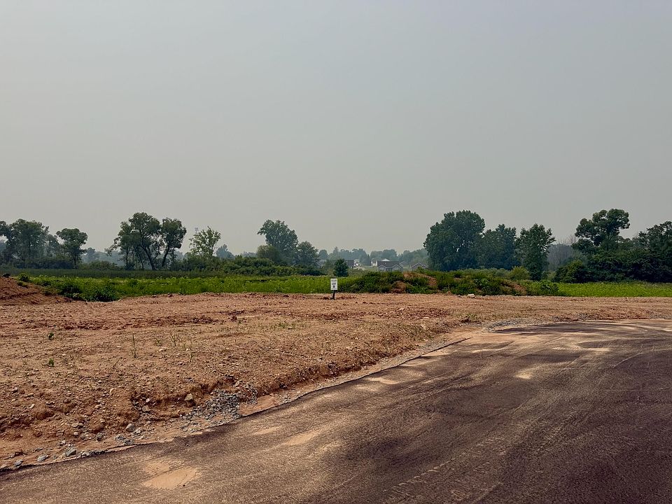 1st image of Ridgeway Dr #8